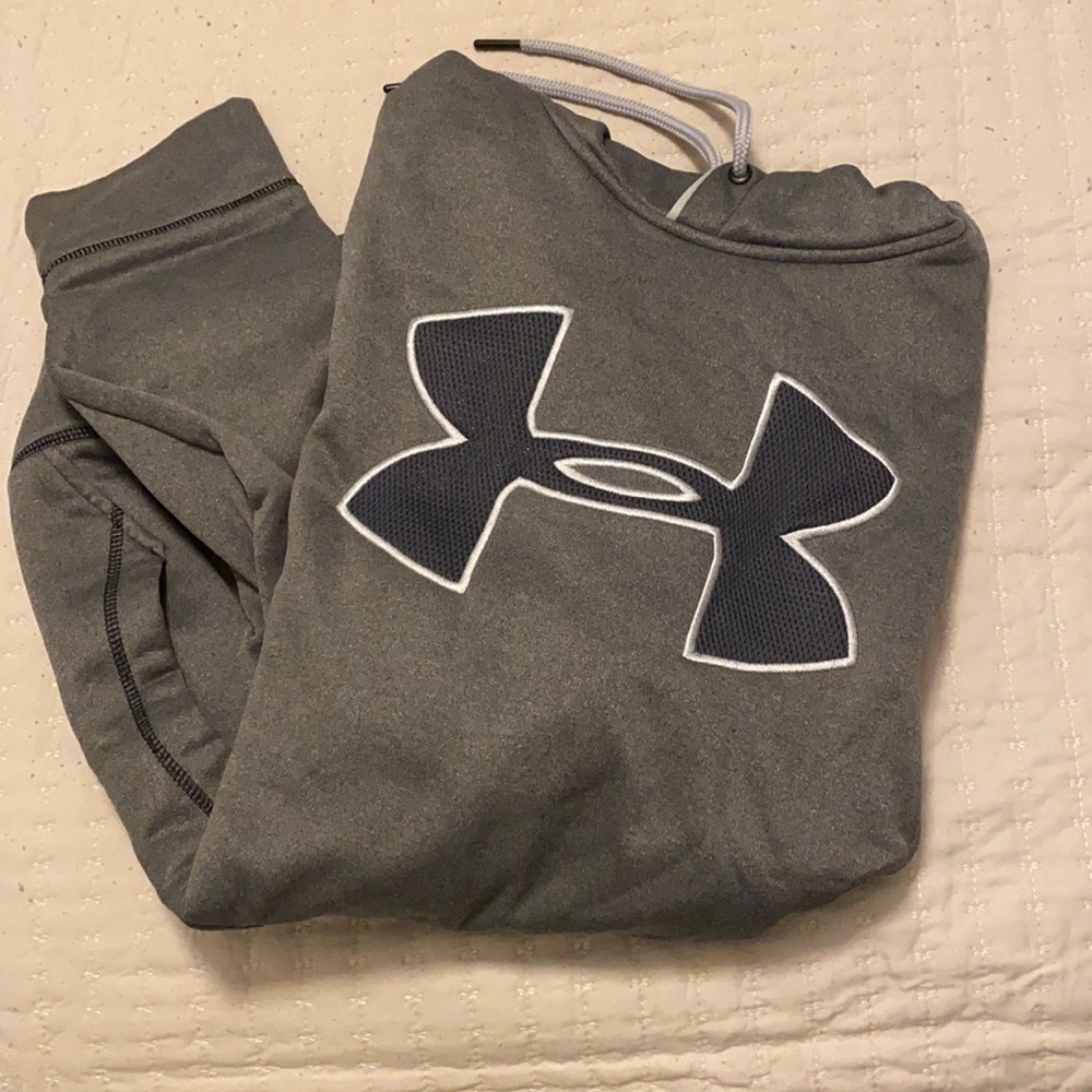 Men’s sweatshirt